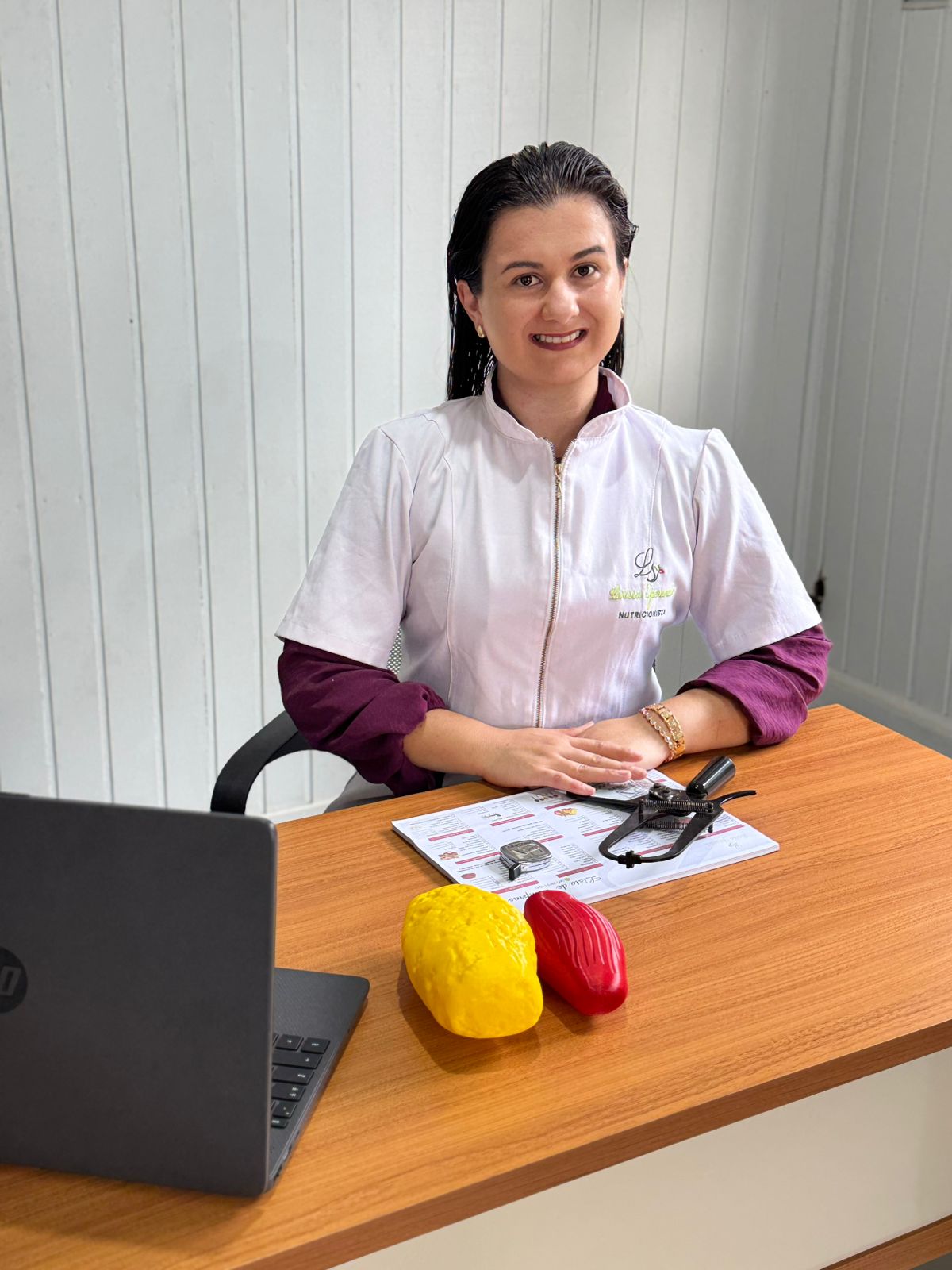 Larissa Sperandio em atendimento nutricional